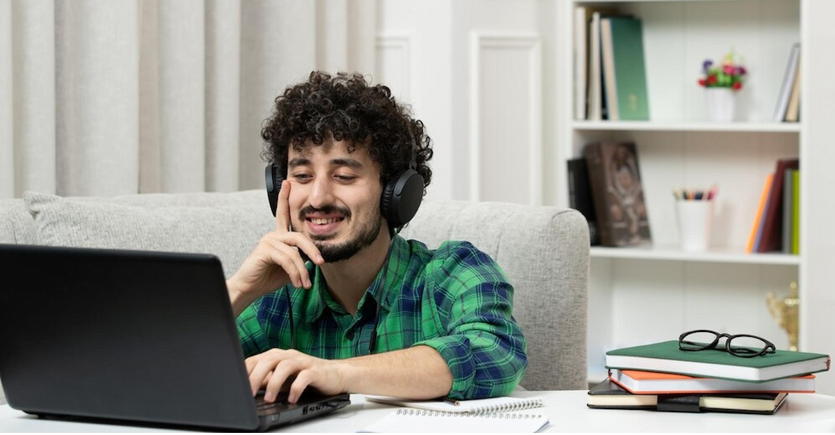 Cursos gratuitos para se destacar em processos seletivos