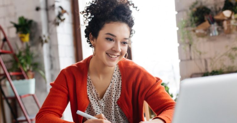 Capacitação Profissional Gratuita no México: Oportunidades com a STPS